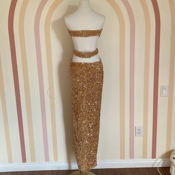 Donnee Par Dieu 'Scarlett' Gold Sequin Gown Size Large - Picture 8 of 15